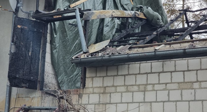 Spalił się dom w Łosicach. Potrzebna pomoc