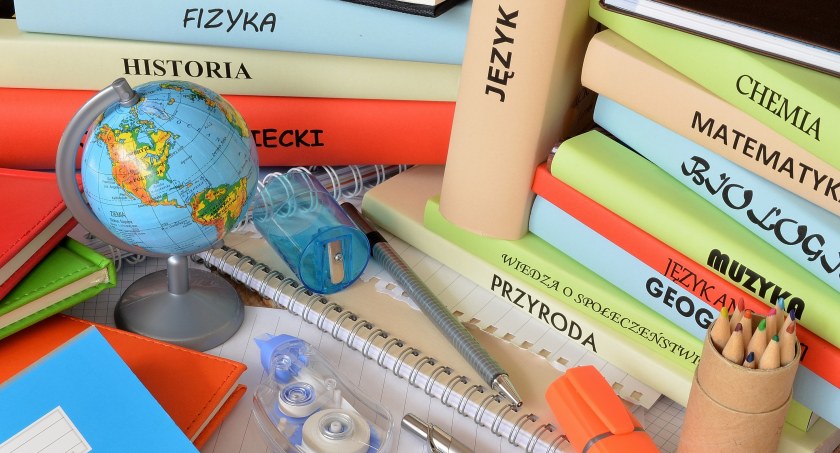 Wyprawka szkolna - jaki jest najbardziej opłacalny sposób zakupu?