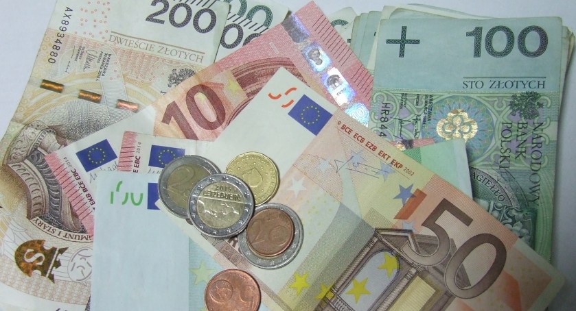Pranie brudnych pieniędzy. Ponad 3 miliony z przestępstw