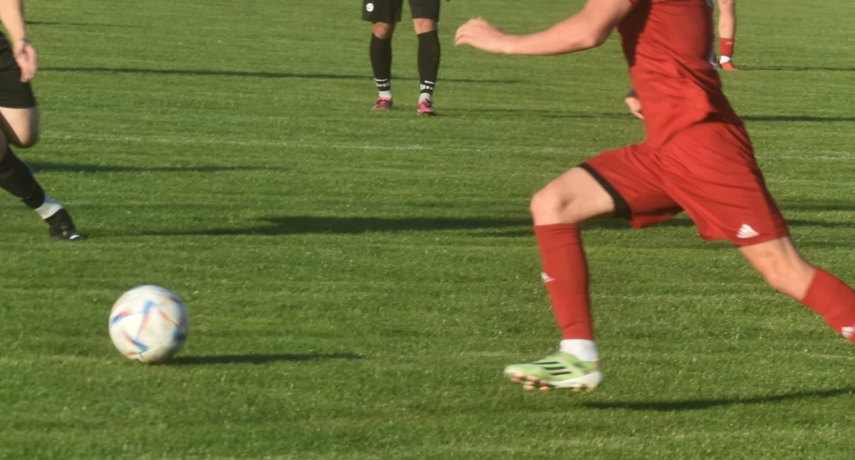 Łączy nas piłka - IV liga, klasa okręgowa, A klasa