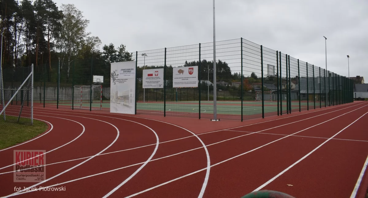 Przy siemiatyckim liceum otwarto nowy  kompleks sportowy