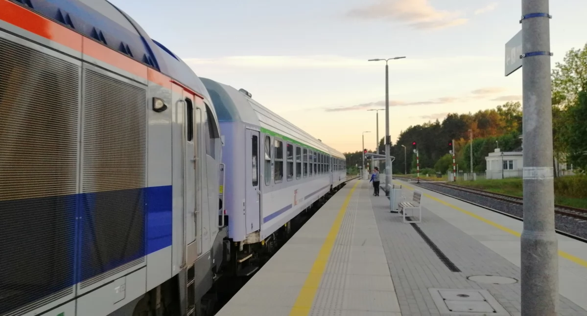 Kursowanie pociągów PKP Intercity w trakcie zmiany czasu z letniego na zimowy