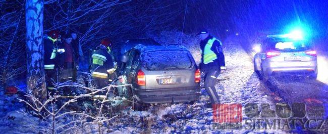 Wypadek na śliskiej drodze Siemiatycze - Krupice