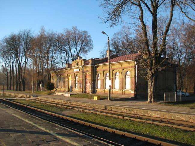 Zabytkowy dworzec czeka na swoją szansę