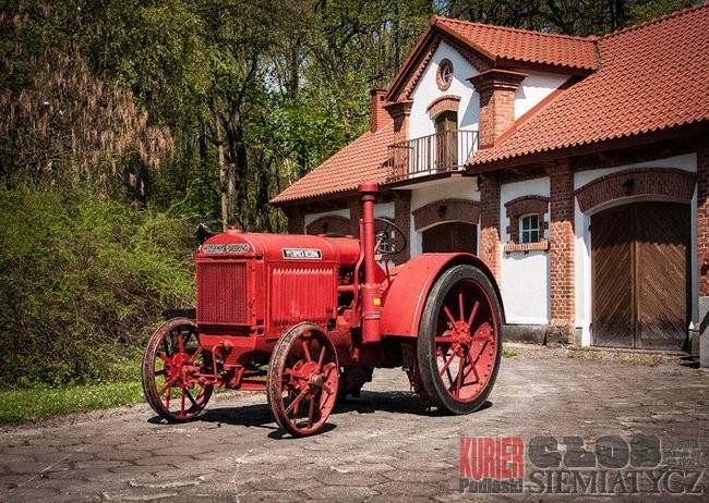 Ciechanowiec - Najstarsze ciągniki w Polsce