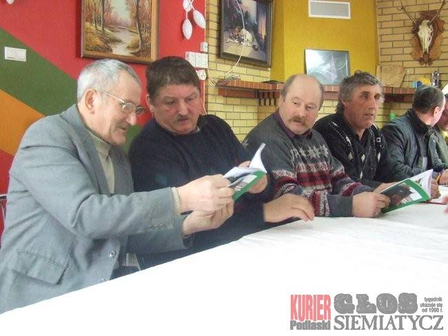 Siemiatycze - Koń nierówny psu i kotu