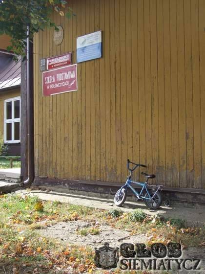 Hołowczyce - W szkole zostali lokatorzy