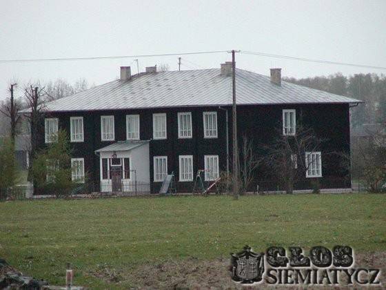 Szkoła dla 24 uczniów