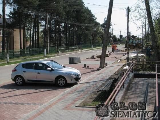 Nurzec Stacja - Nowy parking, ale bez drzew