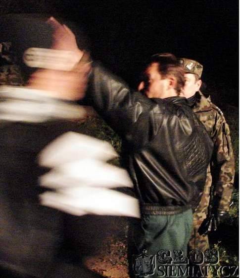 Słyszałem, jak uderzył w ziemię - Wyczółki