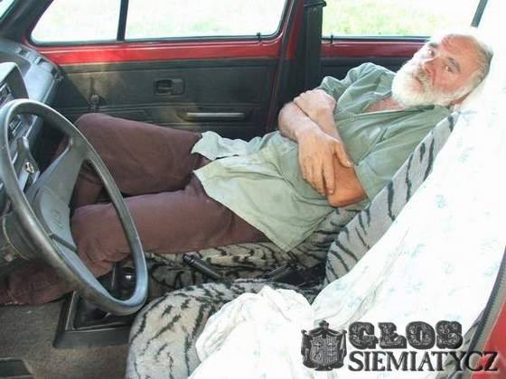 Śpię w samochodzie - Kolonia Bryki, gm. Drohiczyn