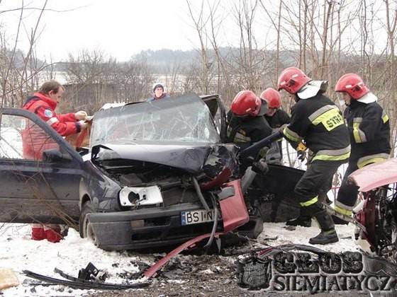 Wypadek koło Czartajewa - trzy osoby ranne