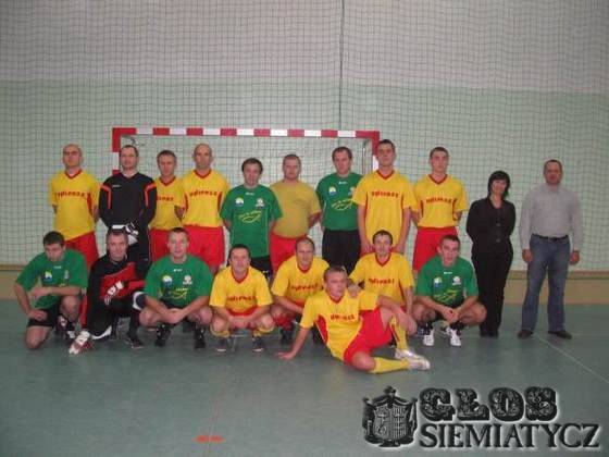 7:4 dla Unipaszu