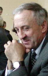 Radny wyrzuca dziennikarzy