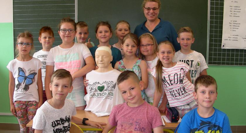 WOŚP uczy ratować  -  Mali ratownicy z Hajnówki