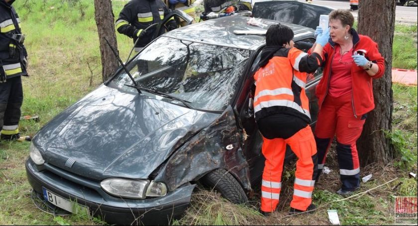 Wypadek w Siemiatyczach - trzy osoby w szpitalu