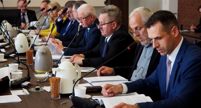 Sinice czy glony?- Na sesji rady powiatu o ubiegłorocznym lecie