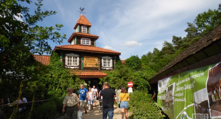 Wśród szeptów, czarów i magii w Korycinach