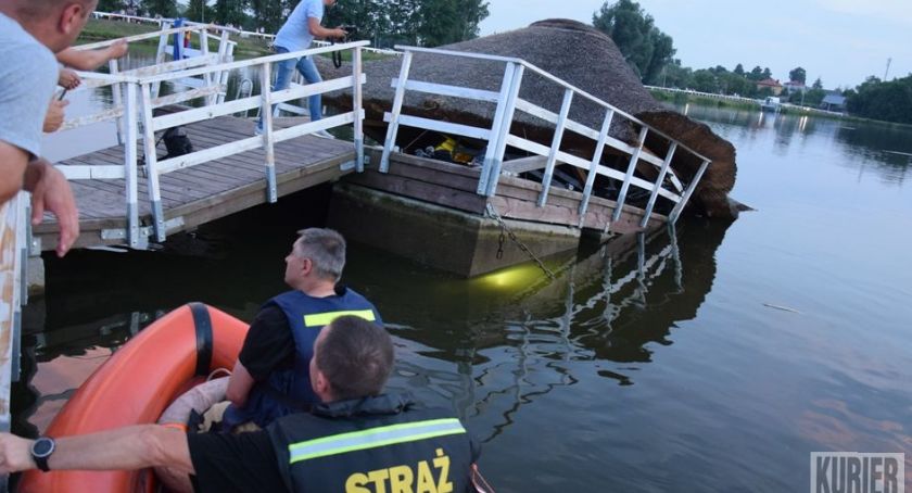 Zawaliła się wiata na siemiatyckim molo. Czworo nastolatków poszkodowanych