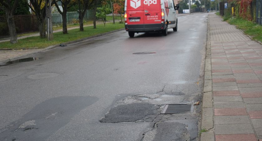 Ulica Słowiczyńska na radzie powiatu 