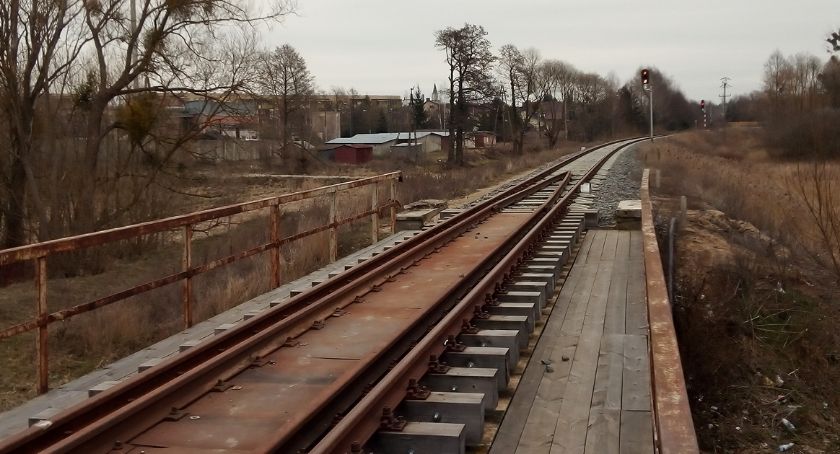 Pociąg Hajnówka – Białowieża nie pojedzie.  Brak dotacji z województwa 