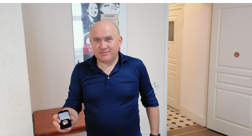 Odznaka honorowa działacza opozycji antykomunistycznej