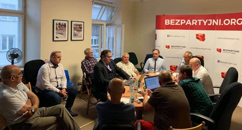 Bezpartyjni Samorządowcy woj. mazowieckiego gotowi na różne scenariusze w sprawie podziału Mazowsza