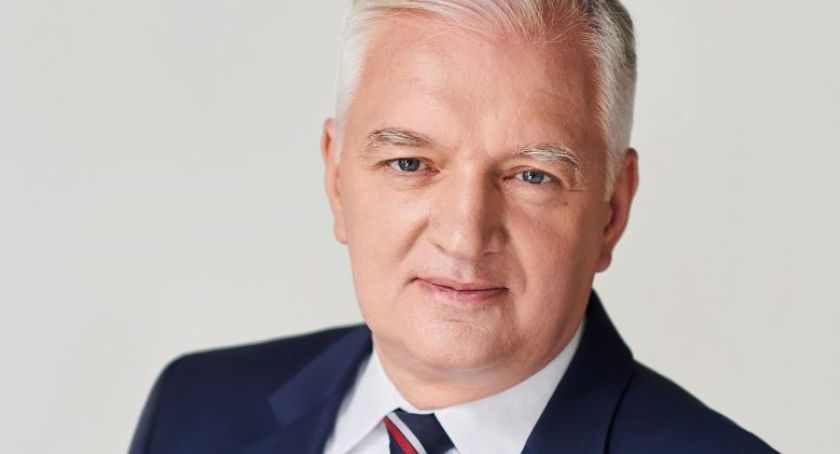 Czy PiS stworzy nowe superministerstwo?