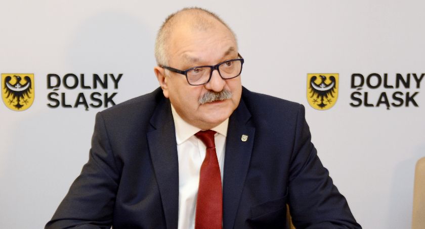 C. Przybylski: Jest miejsce na bezpartyjną formację