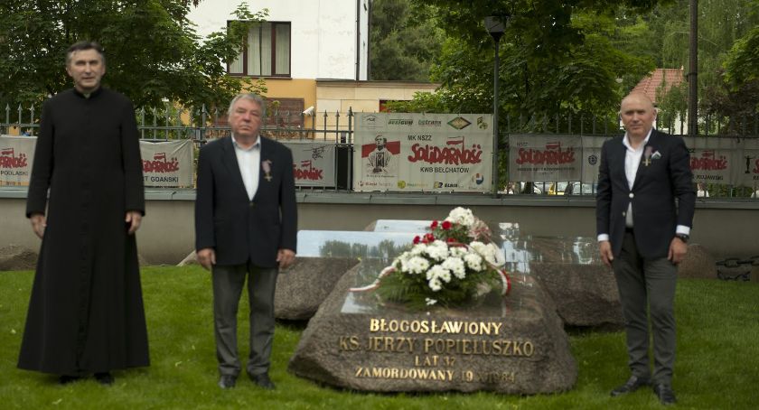 Mariusz Ambroziak i Aleksander Piwoński odznaczeni Krzyżem Służby Niepodległości
