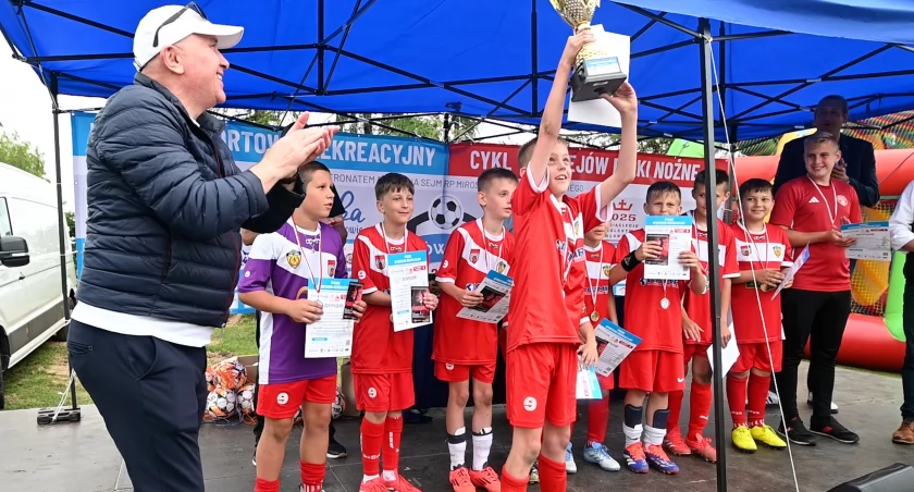 Roześmiane dzieci na Dniu Dziecka w Iłowie - 8 czerwca 2025 r. 