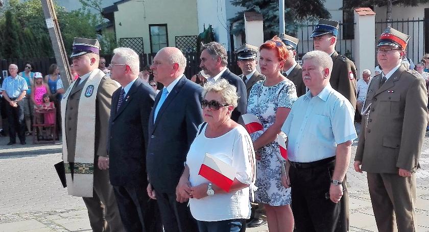 1 Sierpnia dzień krwawy, powstał naród Warszawy....