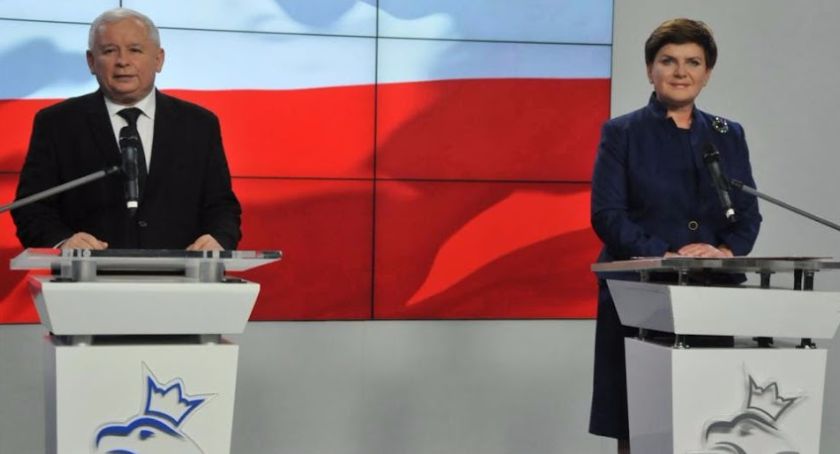 Rok (2015) jak wyrok! - na władzę, która władać nie chciała i sama się z rządzenia wyeliminowała... 