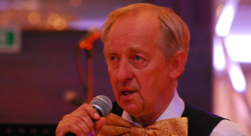 Co zaśpiewa dla nas Andrzej Rosiewicz? Show wyborczo-koncertowe 