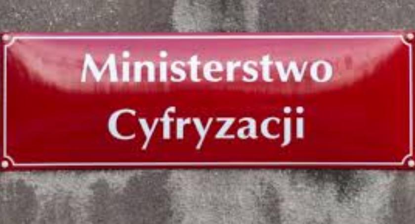 Oświadczenie Ministerstwa Cyfryzacji w sprawie braku wpisów w rejestrach wyborców 