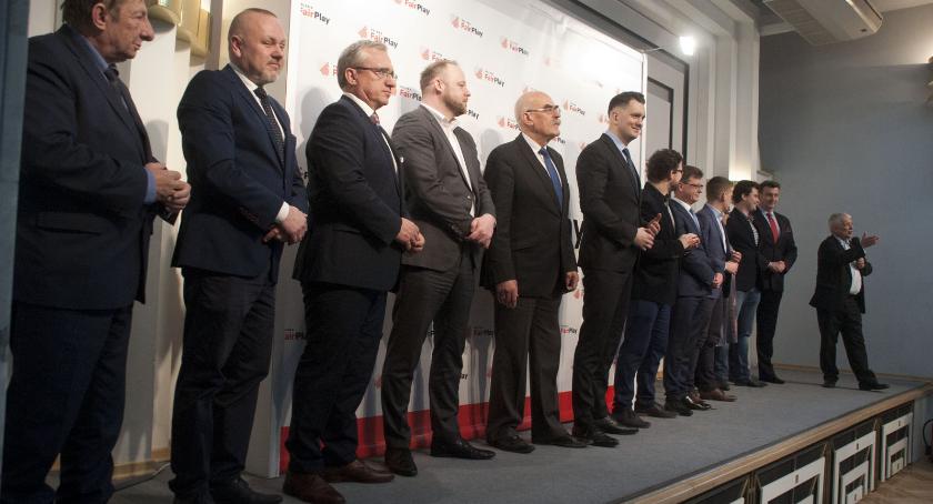 Polska Fair Play. Robert Gwiazdowski i niepartyjni samorządowcy startują do europarlamentu