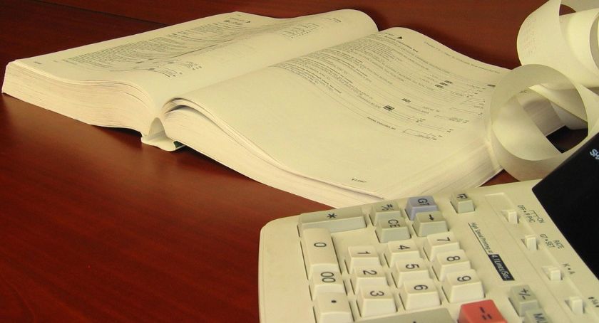 BiS przebija PiS w sprawie podatków. Bezpartyjni i Samorządowcy chcą to robić z głową…