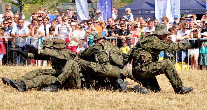 Festyn z okazji Święta Wojska Polskiego { FOTO i VIDEO }