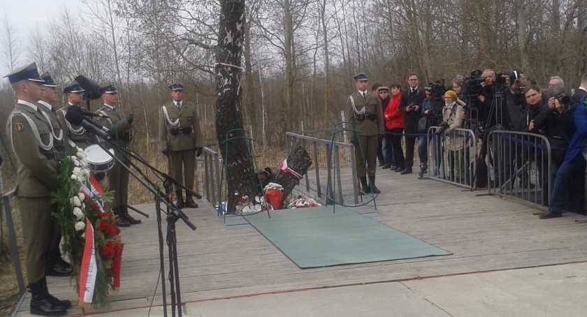 Dumnie i nieswojo... delegacja MWS w Smoleńsku i Katyniu