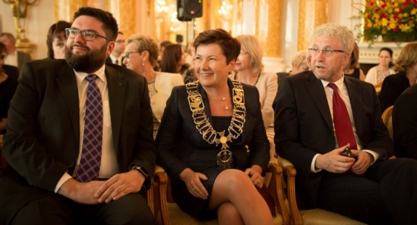 Hanna Gronkiewicz-Waltz zwolniła wiceprezydentów Warszawy