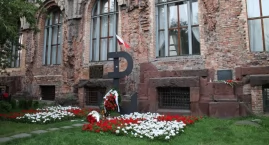 Powstanie: duma i ofiara