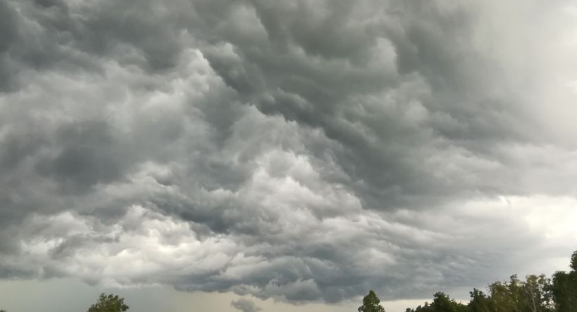 Burza nadciąga nad Włocławek i okolice [OSTRZEŻENIE]