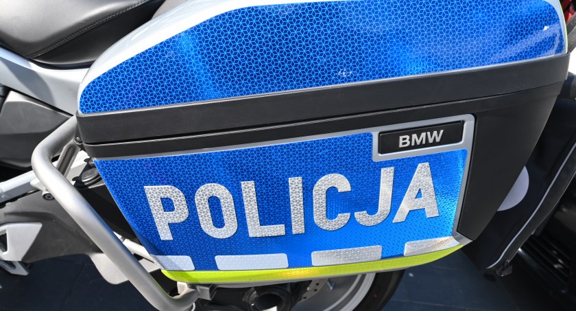 Pijana 44 latka uderzyła w kapliczkę w powiecie włocławskim. Kobieta trafiła do szpitala