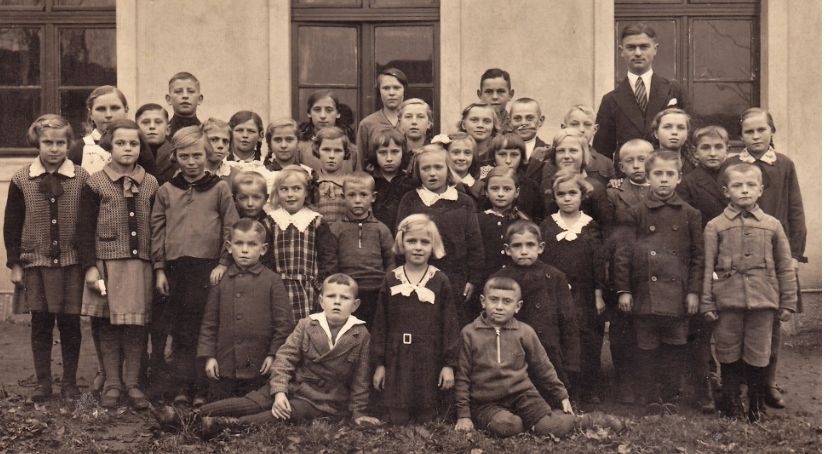 Historia: Szkoły polskie w powiecie złotowskim