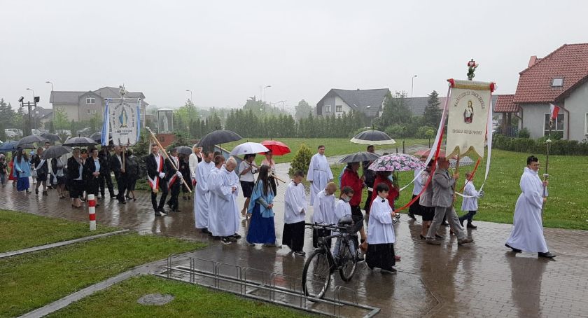 Procesja na Boże Ciało w Parafii pw. św. Piotra i Pawła Ap. w Złotowie