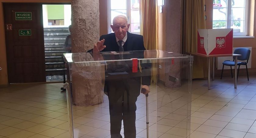 Najstarszy mieszkaniec gminy Zakrzewo już zagłosował