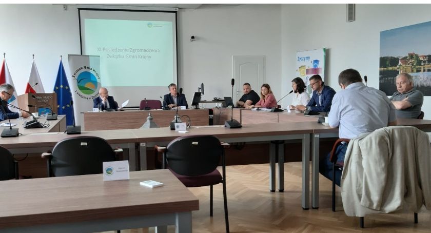 Okonek przyłącza się do ZGK