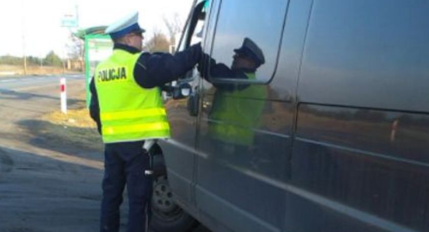 22 mandaty karne i 6 pouczeń