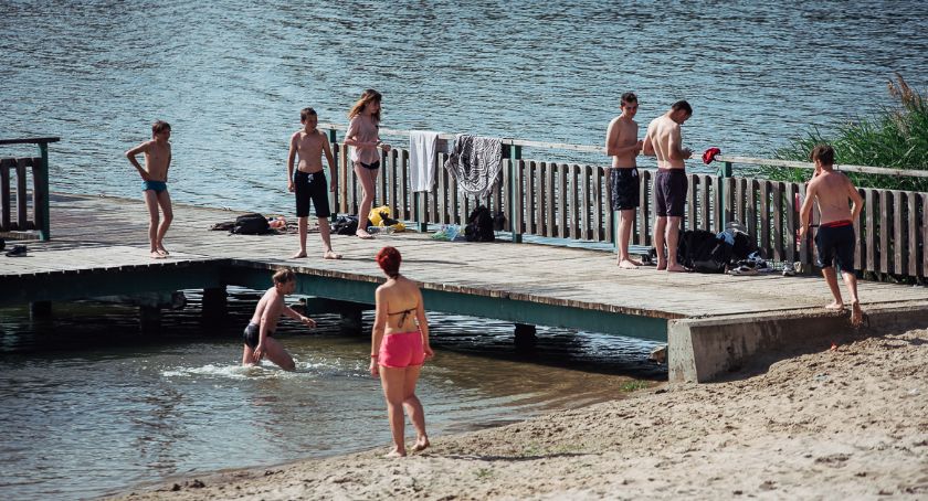 Kąpieliska znowu czynne, ZCAS bada wodę