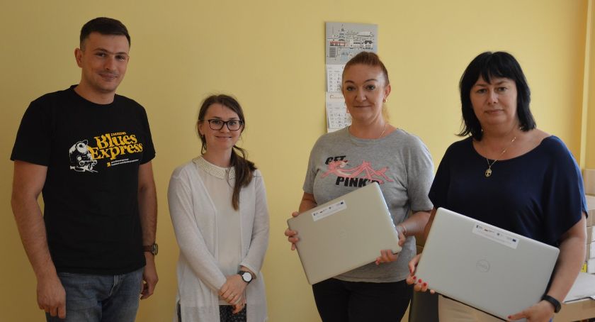 Kolejne laptopy dla szkół w gminie Zakrzewo
